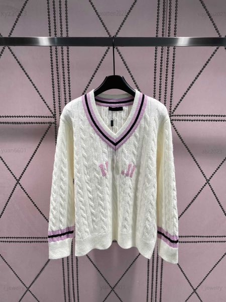 designer women sweater long sleeved v-neck girl knit shirt fashion letter logo decoration pullover july19, White;black
designer women sweater long sleeved v-neck girl knit shirt fashion letter logo decoration pullover july19, White;black