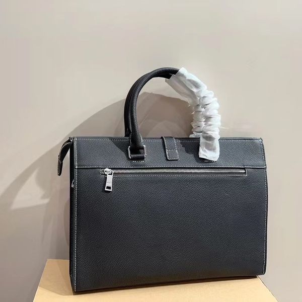 men's luxury brand briefcase large business negotiations handbags vintage genuine leather business travel lapbags fashion soft crossbod
men's luxury brand briefcase large business negotiations handbags vintage genuine leather business travel lapbags fashion soft crossbod