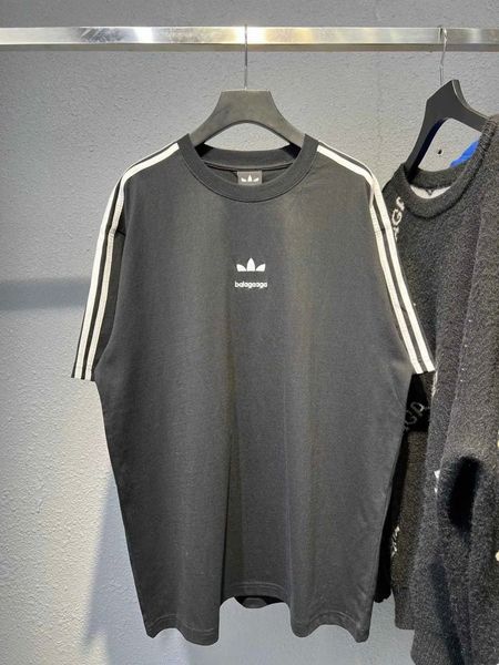 mens designer oversized plus tees polos women letter casual round neck embroidered and printed polar style summer wear with street pure cott, Black;brown 
mens designer oversized plus tees polos women letter casual round neck embroidered and printed polar style summer wear with street pure cott, Black;brown