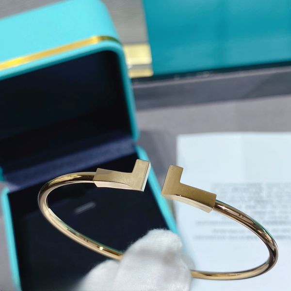 bracelet t letter bracelet bracelets designer for women 18k gold and silver men bracelet silver bracelet luxury bracelet designer jewelry, Golden;silver
bracelet t letter bracelet bracelets designer for women 18k gold and silver men bracelet silver bracelet luxury bracelet designer jewelry, Golden;silver