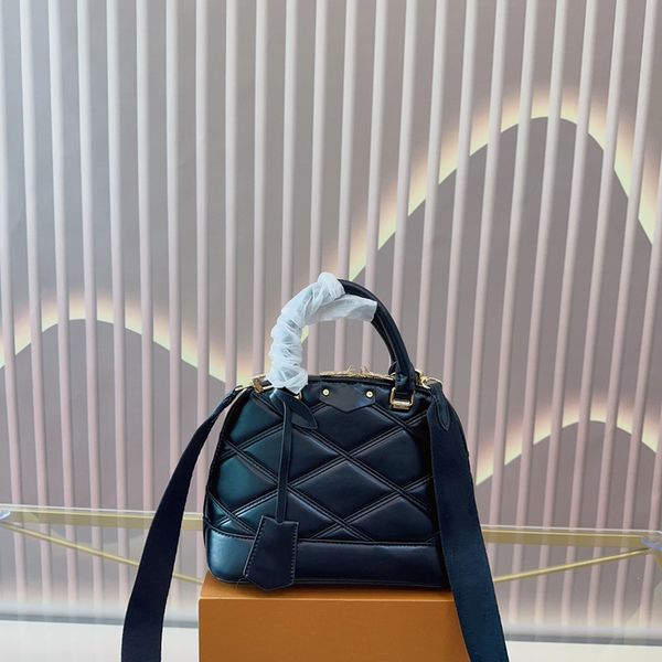 mini empreinte shell tote bag luxury speedy 20 handle papillon handbag womens mens diamond lattice leather clutch canvas shoulder purse cros
mini empreinte shell tote bag luxury speedy 20 handle papillon handbag womens mens diamond lattice leather clutch canvas shoulder purse cros
