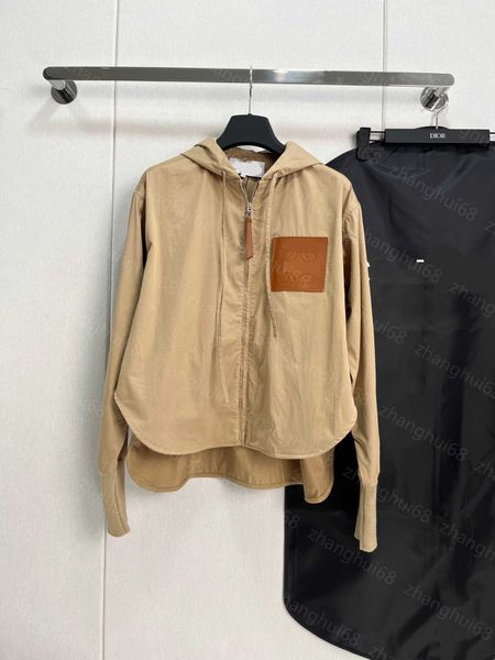 23ss womens jacket womens designer clothing short front and long back hooded zipper leather label knit stitching cuff jacket women clothes, Black;brown
23ss womens jacket womens designer clothing short front and long back hooded zipper leather label knit stitching cuff jacket women clothes, Black;brown