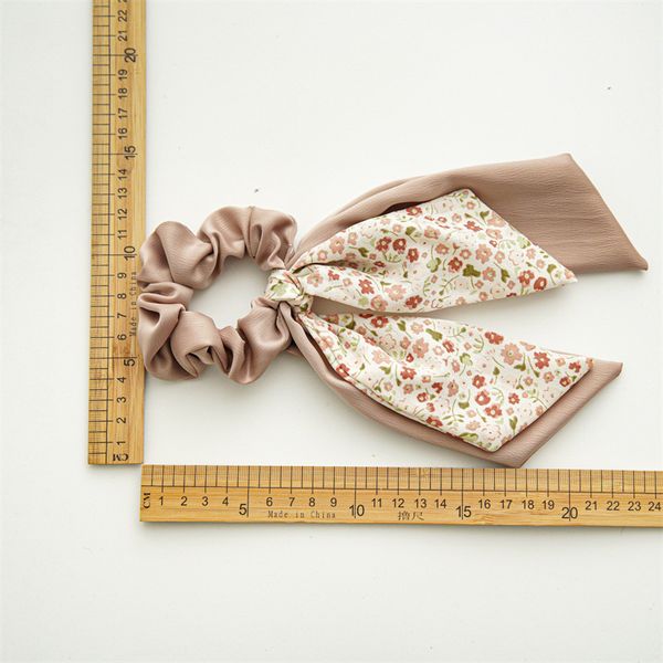 fashion blogger designer jewelry fragmented flower double layer bow strap large intestine hair loop fabric headrope fabric loop women's, Golden;silver
fashion blogger designer jewelry fragmented flower double layer bow strap large intestine hair loop fabric headrope fabric loop women's, Golden;silver