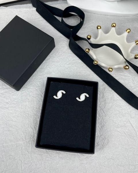 simple plated 925 silver luxury brand channel designers letters stud geometric famous women round crystal rhinestone pearl earring wedding p, Golden;silver
simple plated 925 silver luxury brand channel designers letters stud geometric famous women round crystal rhinestone pearl earring wedding p, Golden;silver