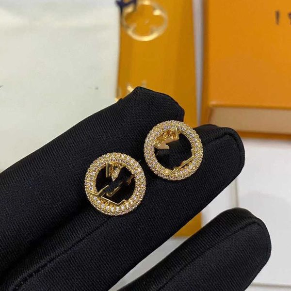 ear cuff stainless steel roman love necklaces pendants rhinestone choker necklace women men lover neckalce jewelry gift with velvet bag, Silver
ear cuff stainless steel roman love necklaces pendants rhinestone choker necklace women men lover neckalce jewelry gift with velvet bag, Silver