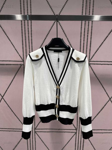 designer clothes women sweater fashion v-neck cardigan size s-l button decoration shoulder badge design knit july19, White
designer clothes women sweater fashion v-neck cardigan size s-l button decoration shoulder badge design knit july19, White