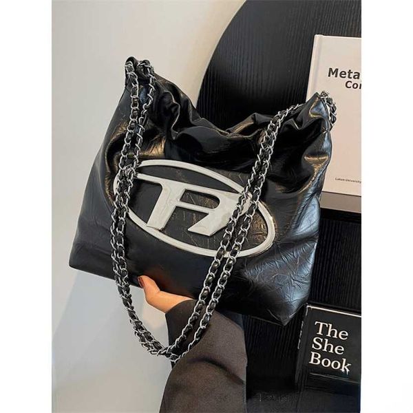 60% off bag designer chain bin women new fashion bucket tote versatile ins large capacity messenger bag
60% off bag designer chain bin women new fashion bucket tote versatile ins large capacity messenger bag