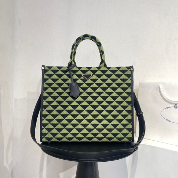 designer bag summer women's fashion woven vegetable basket bag pr casual tote straw bucket bag luxury shopping casual tote shoulder bag
designer bag summer women's fashion woven vegetable basket bag pr casual tote straw bucket bag luxury shopping casual tote shoulder bag