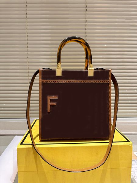 fashion Tote shoulder Designer Bag large travelling handbag totes with chain strap shopping wallet purses elegant woman handbags, Black
fashion Tote shoulder Designer Bag large travelling handbag totes with chain strap shopping wallet purses elegant woman handbags, Black