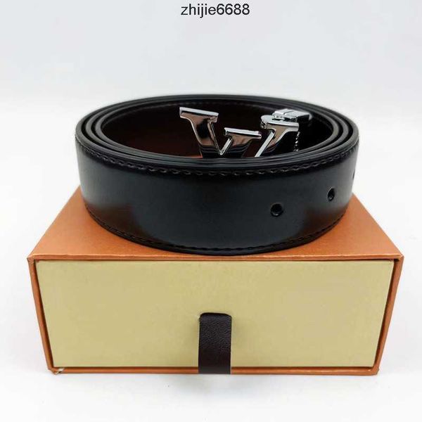 fashion classic mens designers belts women men casual letter smooth buckle belt width 3.4cm with box, Black;brown
fashion classic mens designers belts women men casual letter smooth buckle belt width 3.4cm with box, Black;brown