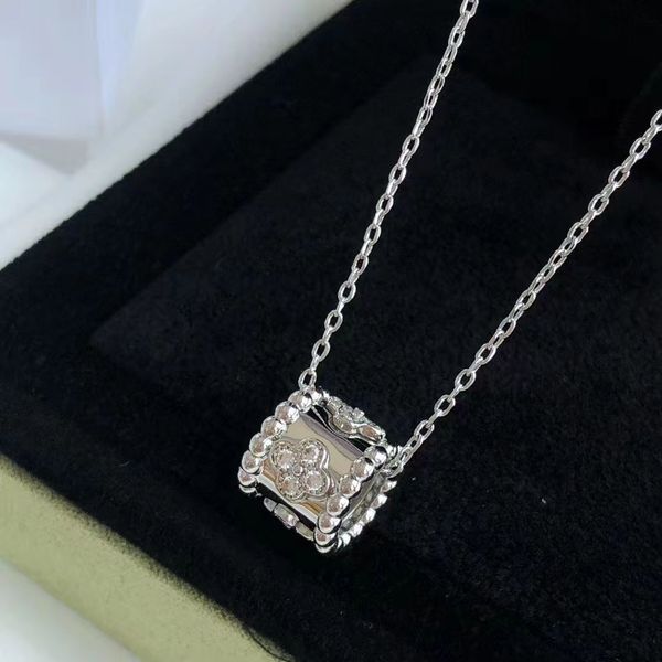 designer bracelet clover necklaces pendants four-leaf clover kaleidoscope stainless steel plated 18k valentine's mother's day enga, Silver
designer bracelet clover necklaces pendants four-leaf clover kaleidoscope stainless steel plated 18k valentine's mother's day enga, Silver