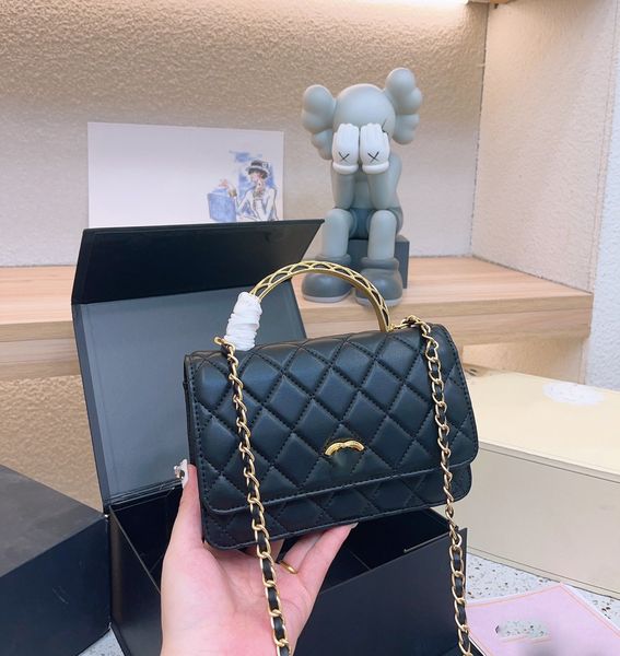 chanei designer shoulder bag messenger bags womens purses and handbags luxurys handbags classic flap chain bag genuine leather hollow handle
chanei designer shoulder bag messenger bags womens purses and handbags luxurys handbags classic flap chain bag genuine leather hollow handle