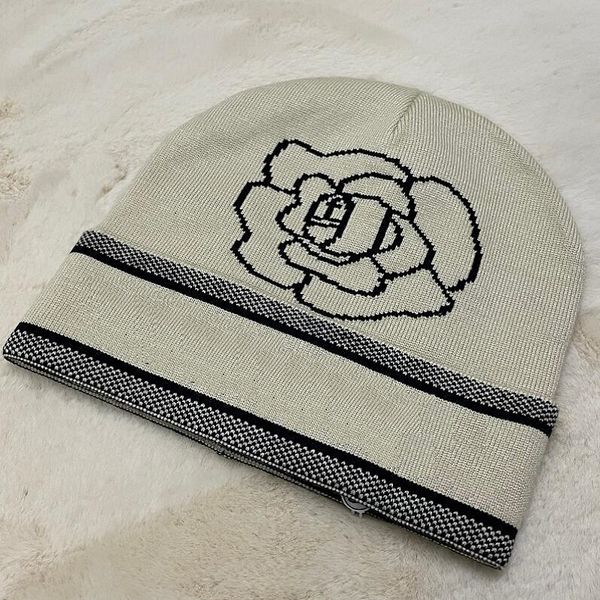 6 colors flower jacquard women beanies caps cotton knitted warm beanies outdoor warm skull caps casual winter windproof men hats black grey, Blue;gray
6 colors flower jacquard women beanies caps cotton knitted warm beanies outdoor warm skull caps casual winter windproof men hats black grey, Blue;gray