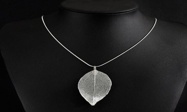 fashion maxi necklace natural leaf pendants necklaces women fine jewelry long chain pendant statement necklace four colors8681875, Silver
fashion maxi necklace natural leaf pendants necklaces women fine jewelry long chain pendant statement necklace four colors8681875, Silver