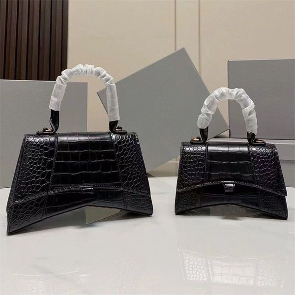 fashion beach bag curved shape hourglass sacoche cool girls womens designer bag outdoor street shopping casual portable b travel bag beautif
fashion beach bag curved shape hourglass sacoche cool girls womens designer bag outdoor street shopping casual portable b travel bag beautif