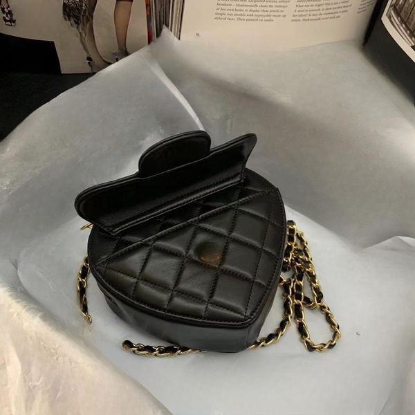 handbags designer bag crossbody bag love shape shoulder bags for woman portable bags for daily life with big capacity cc hardware chain bags
handbags designer bag crossbody bag love shape shoulder bags for woman portable bags for daily life with big capacity cc hardware chain bags