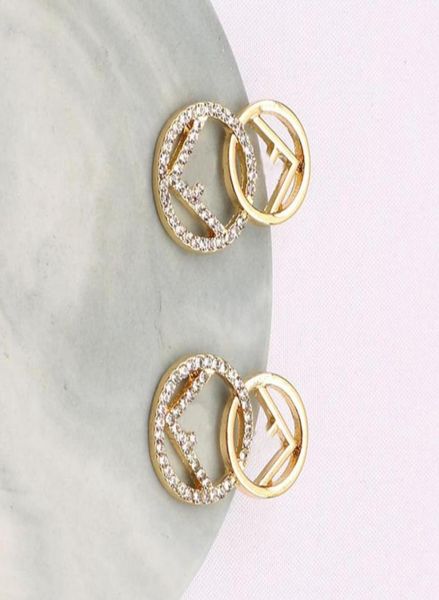 women brand earrings designers ear stud 18k gold plated crystal geometry earring for wedding party jewerlry accessorie3323102, Golden;silver
women brand earrings designers ear stud 18k gold plated crystal geometry earring for wedding party jewerlry accessorie3323102, Golden;silver