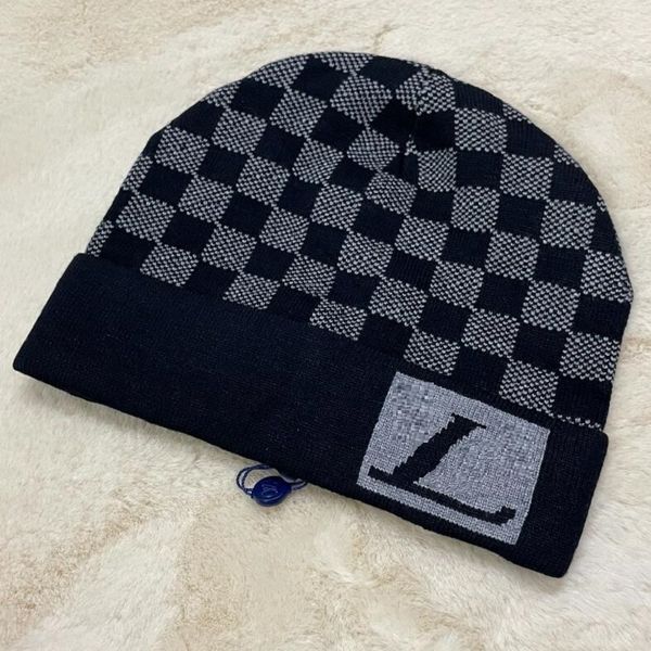 designer men beanies knitted hat classical sports skull ladies casual outdoor skull caps letter v, Blue;gray
designer men beanies knitted hat classical sports skull ladies casual outdoor skull caps letter v, Blue;gray
