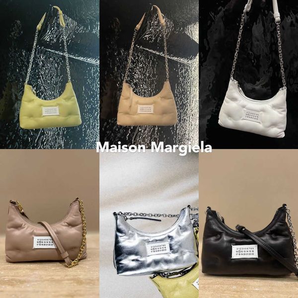 luxuries designers niche margiela magilla men and women's mm6 sheepskin cross-body shoulder waist bag chest bag cloud bag rw6v
luxuries designers niche margiela magilla men and women's mm6 sheepskin cross-body shoulder waist bag chest bag cloud bag rw6v