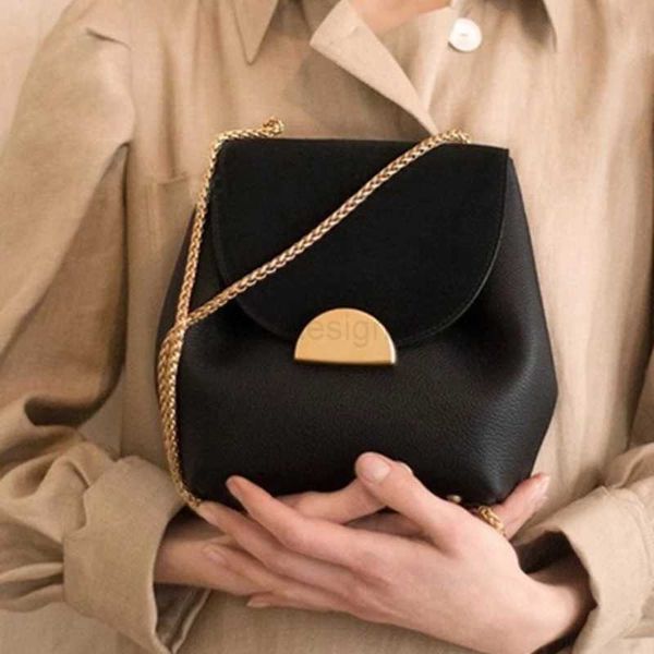 shoulder bags retro lady france famous brand cross body bag luxury designer bucket new small chain handbags women leather bagstylishdesigner
shoulder bags retro lady france famous brand cross body bag luxury designer bucket new small chain handbags women leather bagstylishdesigner
