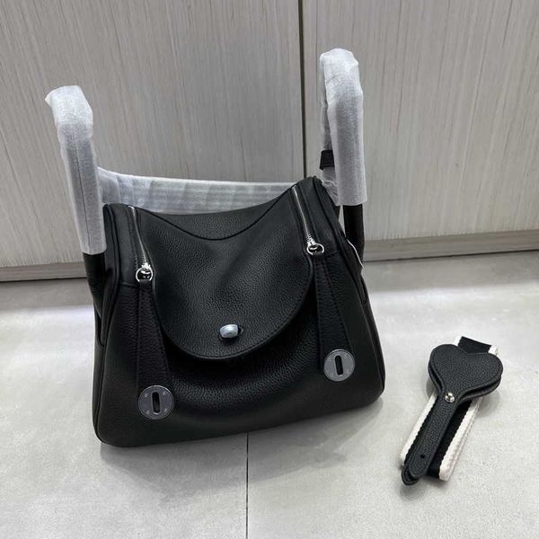 luxury hemrres tote bag h 2023 new family's layer cow skin and litchi pattern 18 26 lindys bag leather doctor medicine box portable fem
luxury hemrres tote bag h 2023 new family's layer cow skin and litchi pattern 18 26 lindys bag leather doctor medicine box portable fem