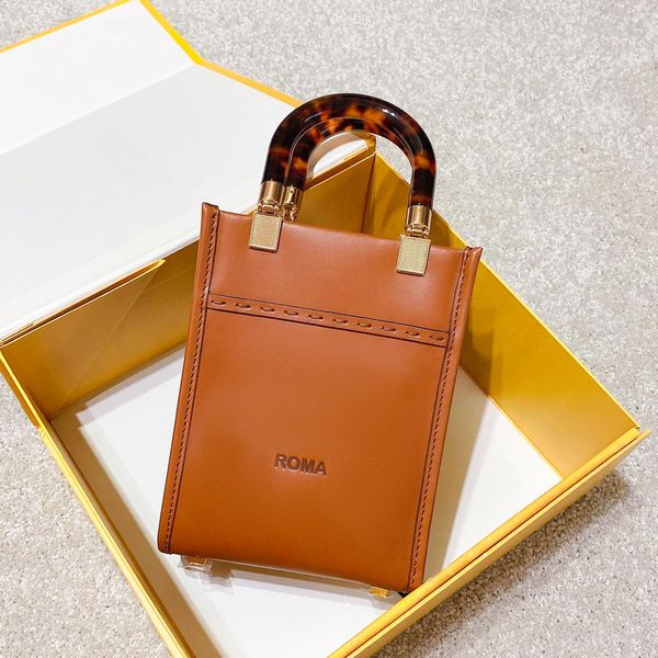 classic genuine leather roma tote crossbody bag women handle fendace gym shoulder sunshine pochette clutch bags luxurys designer men purse h
classic genuine leather roma tote crossbody bag women handle fendace gym shoulder sunshine pochette clutch bags luxurys designer men purse h