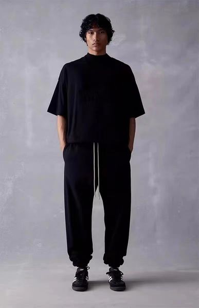 men's pants 2023 spring and autumn high street retro line long drawstring loose casual sports sweatpants quality 230720, Black
men's pants 2023 spring and autumn high street retro line long drawstring loose casual sports sweatpants quality 230720, Black