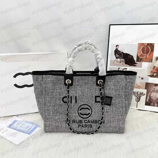 luxury handbag designer bag tote bag shoulder bag large capacity underarm bag women chain bag fashion embroidery pattern bag casual bag styl
luxury handbag designer bag tote bag shoulder bag large capacity underarm bag women chain bag fashion embroidery pattern bag casual bag styl