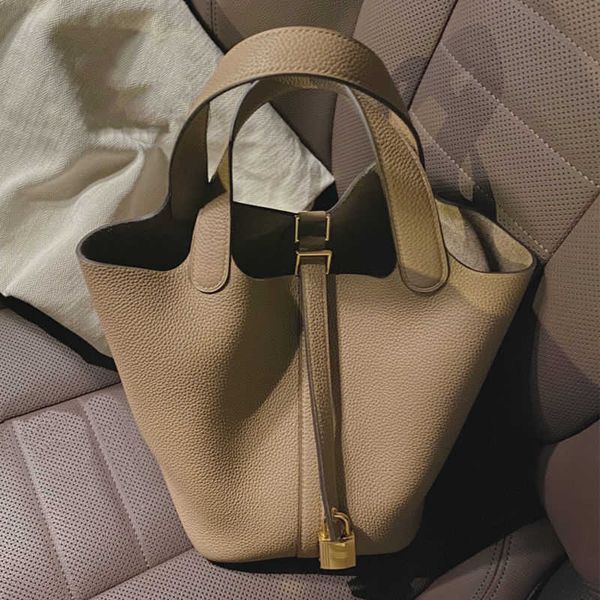 luxury picotin lock bag women's baobao 2023 new chaocai basket soft litchi grain bucket korean mother's handbag mother bag jsl7 57
luxury picotin lock bag women's baobao 2023 new chaocai basket soft litchi grain bucket korean mother's handbag mother bag jsl7 57