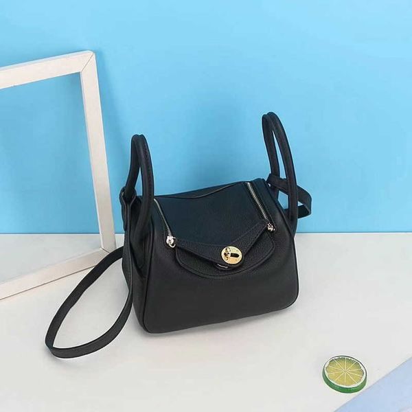 luxury hemrres tote bag new 2023 layer cowhide togo leather 182026 lindys gold buckle medicine case handheld crossbody girl g9du
luxury hemrres tote bag new 2023 layer cowhide togo leather 182026 lindys gold buckle medicine case handheld crossbody girl g9du