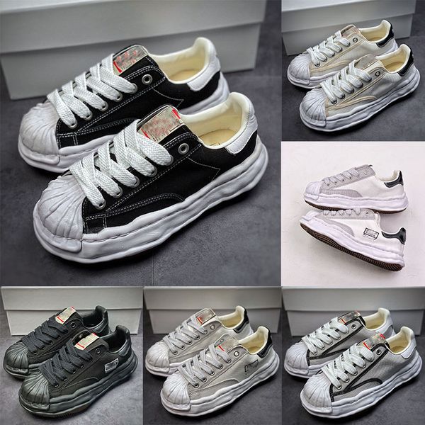 designer couple maison mihara yasuhiro sole canvas shoes men's toe mmy shoes women.
designer couple maison mihara yasuhiro sole canvas shoes men's toe mmy shoes women.