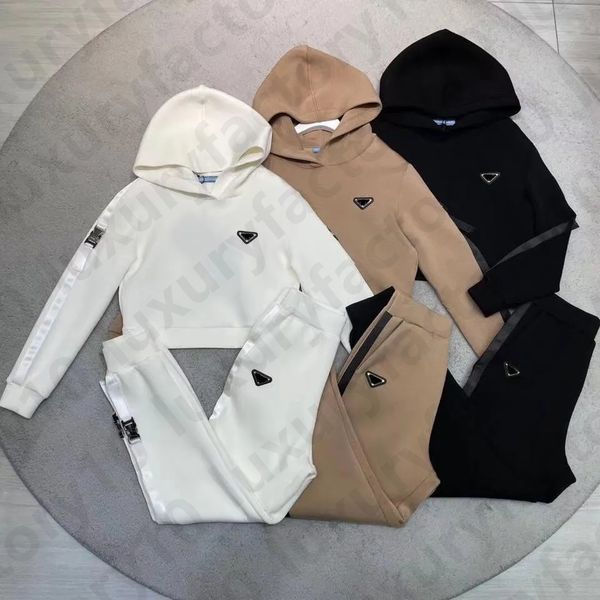 women tracksuits casual pullover with hat sports hoodie design classic triangle autumn and winter clothing, Gray;blue
women tracksuits casual pullover with hat sports hoodie design classic triangle autumn and winter clothing, Gray;blue