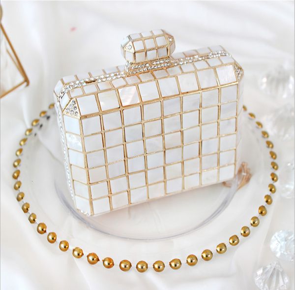 evening bags xiyuan female natural shell women minaudiere handbags wedding formal dinner mother of pearl crystal clutch purse 230720
evening bags xiyuan female natural shell women minaudiere handbags wedding formal dinner mother of pearl crystal clutch purse 230720
