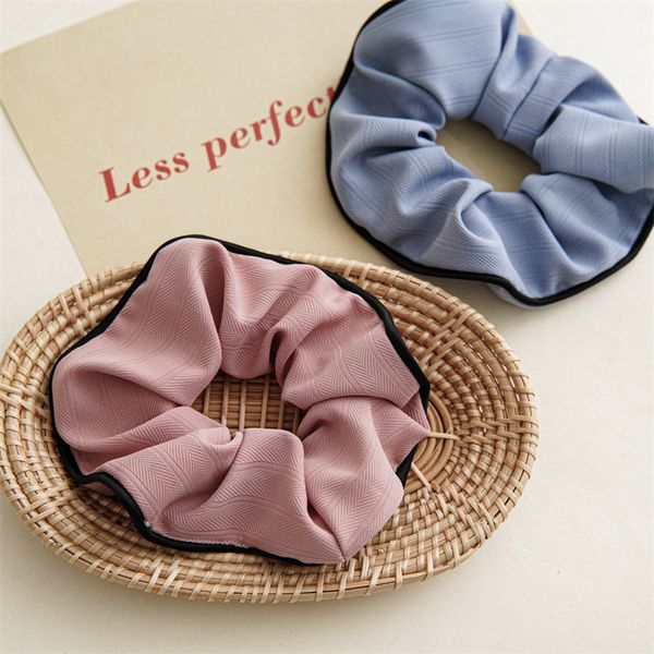 fashion blogger designer jewelry 2023 simple striped fabric tie hair loop fabric loop women's versatile elastic band fq111, Golden;silver
fashion blogger designer jewelry 2023 simple striped fabric tie hair loop fabric loop women's versatile elastic band fq111, Golden;silver