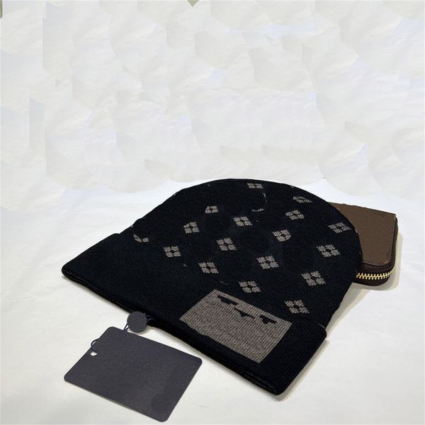 new style men designer winter beanie women skull caps hat cap ski hats snapback mask mens cotton cashmere patchwork letters luxury outdoor c, Blue;gray
new style men designer winter beanie women skull caps hat cap ski hats snapback mask mens cotton cashmere patchwork letters luxury outdoor c, Blue;gray
