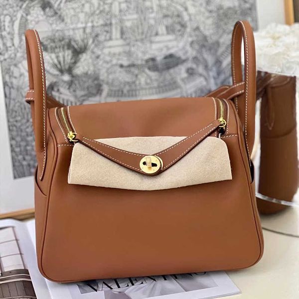 luxury hemrres tote bag lindys swift cowhide bag on the head layer 26cm doctor fashion medicine box female portable one-shoulder underarm 1
luxury hemrres tote bag lindys swift cowhide bag on the head layer 26cm doctor fashion medicine box female portable one-shoulder underarm 1