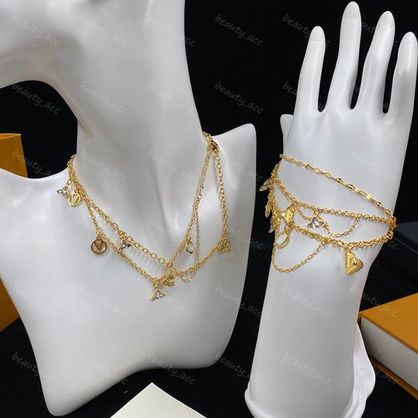 women designer necklace flower bracelet luxury jewelry set gold chains brass engraved v initials necklaces charm bracelets bride wedding, Silver
women designer necklace flower bracelet luxury jewelry set gold chains brass engraved v initials necklaces charm bracelets bride wedding, Silver