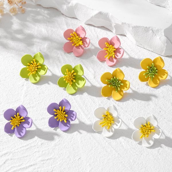 pastoral fresh style lovely sweet colored flower stud trendy ear girl travel earrings street phoot jewelry, Golden;silver
pastoral fresh style lovely sweet colored flower stud trendy ear girl travel earrings street phoot jewelry, Golden;silver