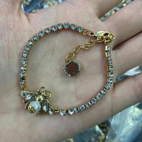pearl micro inlays red crystal letter bracelet brass luxury women chain bangles copper material girls bracelets designer jewelry gifts cgub3, Black
pearl micro inlays red crystal letter bracelet brass luxury women chain bangles copper material girls bracelets designer jewelry gifts cgub3, Black