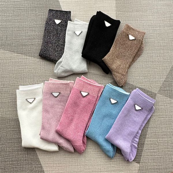 women socks fashion luxury knee length sock womens summer designer candy color japanese sock woman accessory, Black;white
women socks fashion luxury knee length sock womens summer designer candy color japanese sock woman accessory, Black;white