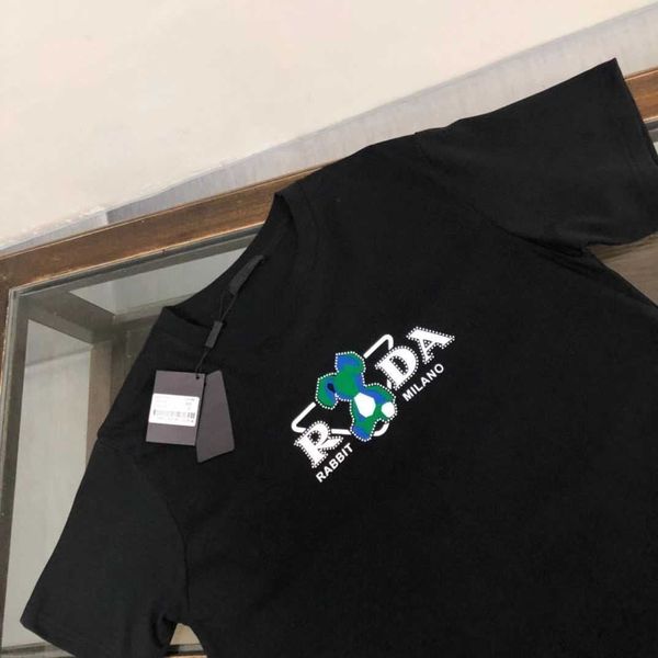 summer letter printing cartoon rabbit casual loose short sleeve, polyester fabric soft not shrink, loose version of casual fashion men and w, White;black
summer letter printing cartoon rabbit casual loose short sleeve, polyester fabric soft not shrink, loose version of casual fashion men and w, White;black