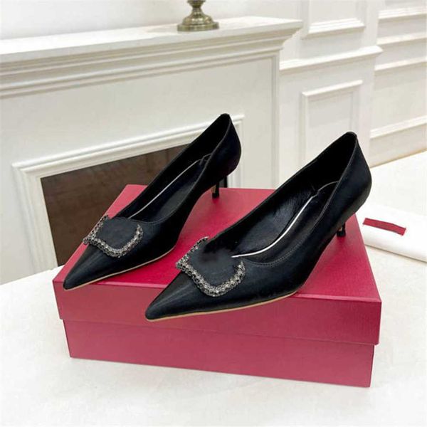 flat valentinolies fashion dress shoes women leather casual high heel metal buckle letter wedding party business shoes 03-017 6do3, Black
flat valentinolies fashion dress shoes women leather casual high heel metal buckle letter wedding party business shoes 03-017 6do3, Black
