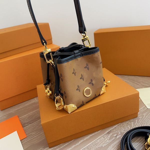 fashion designer backpack leather classic bags women womens handbag casual backpacks lady luxury shoulder bag
fashion designer backpack leather classic bags women womens handbag casual backpacks lady luxury shoulder bag