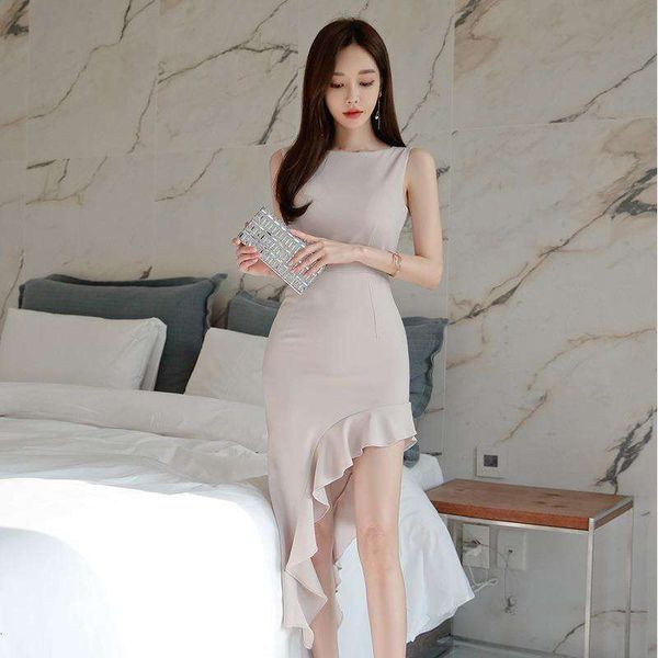dresses summer ladies womens dress temperament round collar sleeveless high waist slimming irregular, Black;gray
dresses summer ladies womens dress temperament round collar sleeveless high waist slimming irregular, Black;gray