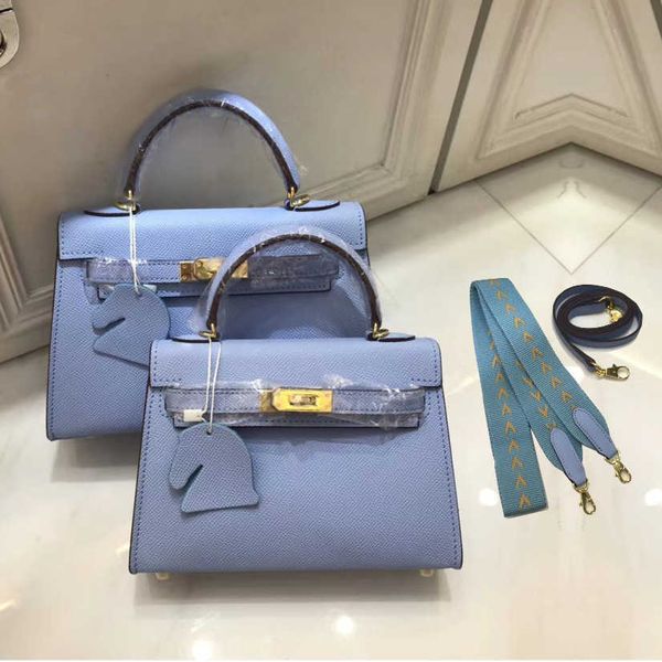 2023 new genuine leather palm pattern mini kelly bag cowhide one shoulder oblique straddle bag women's small
2023 new genuine leather palm pattern mini kelly bag cowhide one shoulder oblique straddle bag women's small