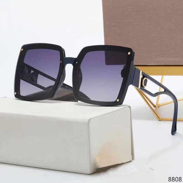 new sunglasses designer letter womens mens goggle senior eyewear for women eyeglasses frame vintage metal fashionable and handsome sun glass, White;black
new sunglasses designer letter womens mens goggle senior eyewear for women eyeglasses frame vintage metal fashionable and handsome sun glass, White;black