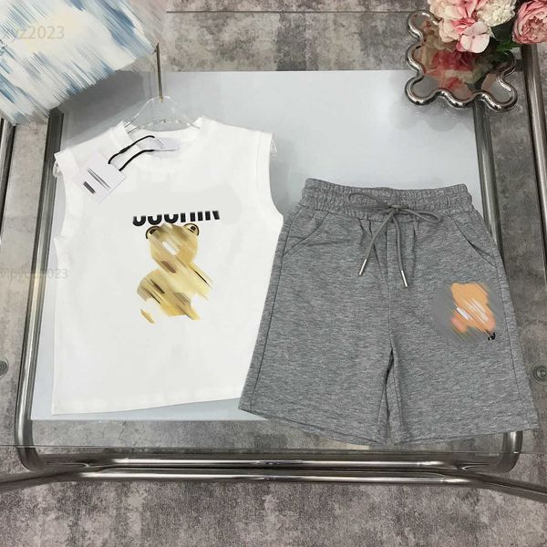 2023 kids designer clothes baby summer suit size 100-150 cm 2pcs cartoon animal print sleeveless t-shirt and elastic waist shorts, White
2023 kids designer clothes baby summer suit size 100-150 cm 2pcs cartoon animal print sleeveless t-shirt and elastic waist shorts, White
