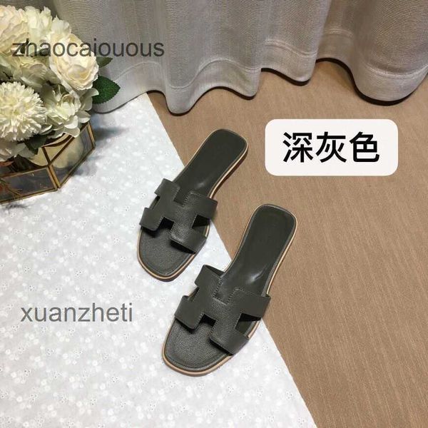 shoes her slippers sandal designer versatile oran bear slipper women's color summer matching leather one line for tourism wear flat bot
shoes her slippers sandal designer versatile oran bear slipper women's color summer matching leather one line for tourism wear flat bot