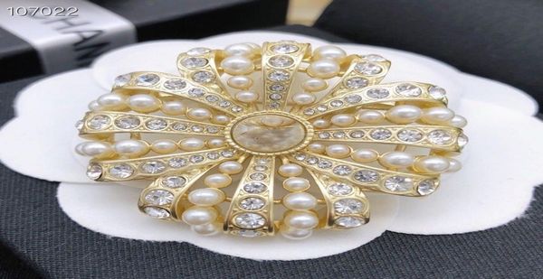 vintage copper flower full pearl pins brooch stamp logo inside brand designer jewelry for women8172229, Gray
vintage copper flower full pearl pins brooch stamp logo inside brand designer jewelry for women8172229, Gray