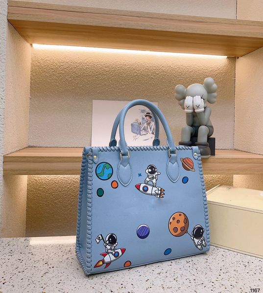 fashion designer luxury tote bag handbags hand woven space planet print with genuine leather material designer shopping bags totebags 33*28c
fashion designer luxury tote bag handbags hand woven space planet print with genuine leather material designer shopping bags totebags 33*28c